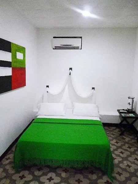 Hotel Santa Cruz Cartagena 2*,