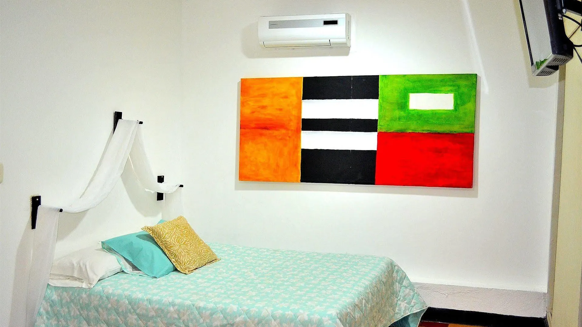 Hotel Santa Cruz Cartagena 2*,  Colombia